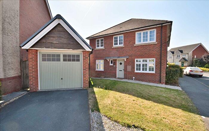 3 Bedroom Semi-Detached House To Rent In Morris Way, Chorley, PR7