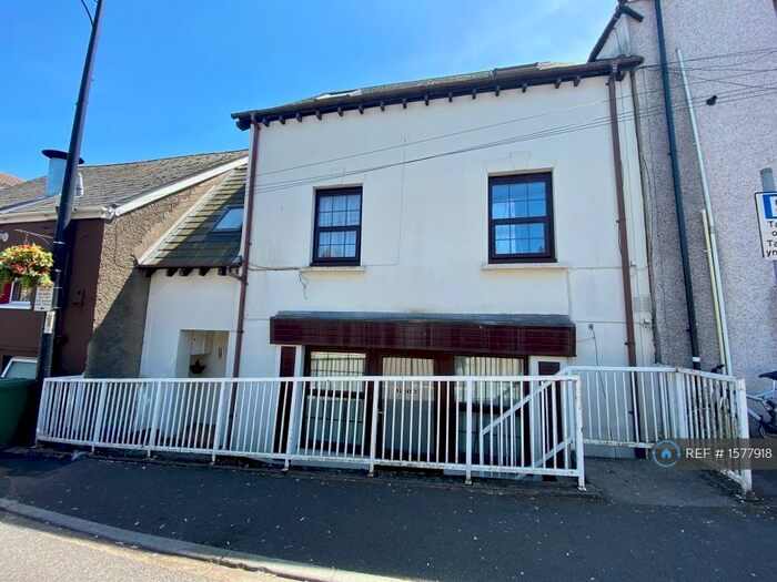 2 Bedroom Maisonette To Rent In Thomas Street, Chepstow, NP16