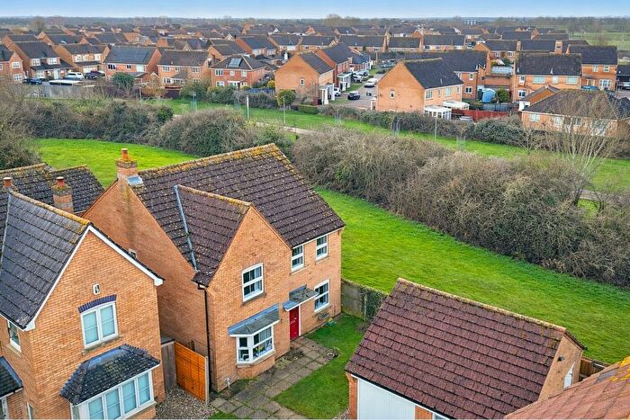 4 Bedroom Detached House For Sale In Brooks Close, Wootton, Northampton, NN4