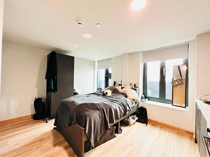 Studio To Rent In Fourth Floor Apartment, Felix Apartments, Nottingham, NG1