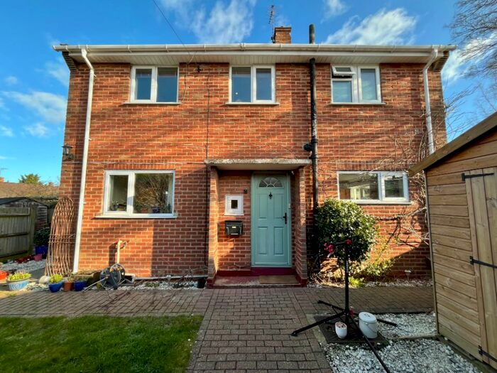 3 Bedroom End Of Terrace House To Rent In Beldham Road, Wrecclesham, Farnham GU9