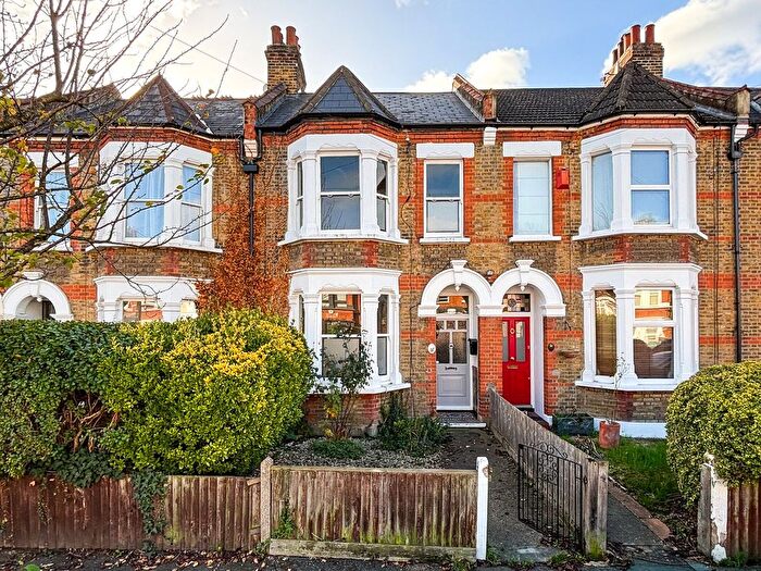 4 Bedroom Terraced House For Sale In Pattenden Road, Catford, London, SE6