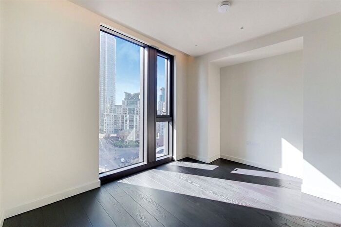 2 Bedroom Flat To Rent In Bondway, London, SW8