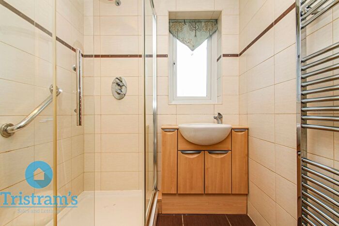 2 Bedroom Detached Bungalow To Rent In Bedlington Gardens, Mapperley, Nottinghamshire, NG3