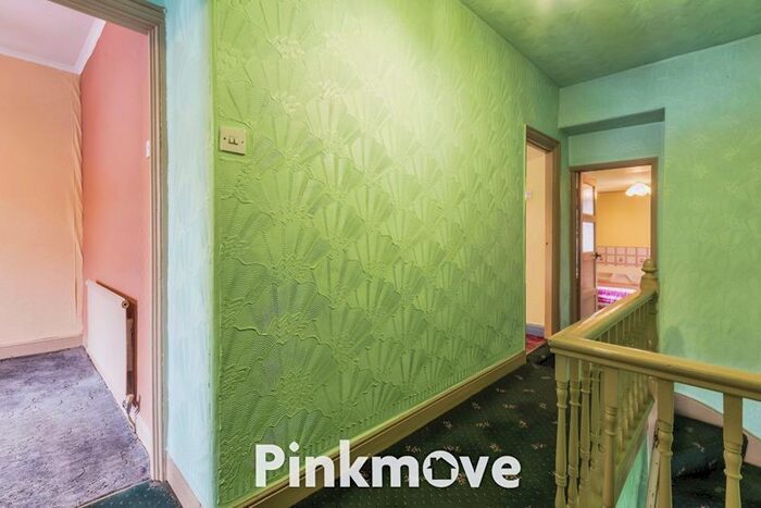 3 Bedroom Terraced House For Sale In Greenfield Avenue, Newbridge, Newport, NP11