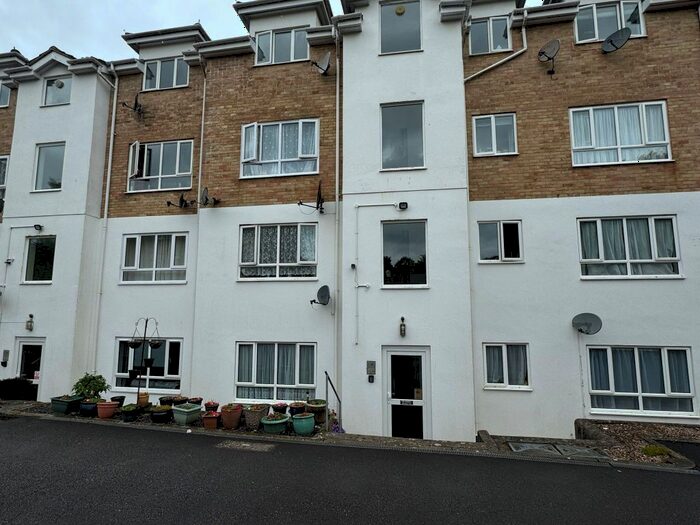 1 Bedroom Flat To Rent In Hele Road, Torquay, TQ2