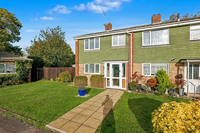 3 Bedroom End Of Terrace House For Sale In Hunstanton Close, Rainham, ME8