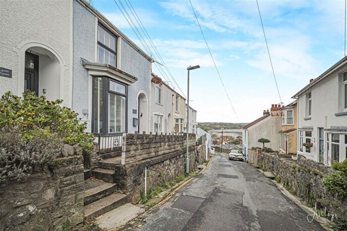 2 Bedroom Terraced House For Sale In Thistleboon Road, Mumbles, Swansea, SA3