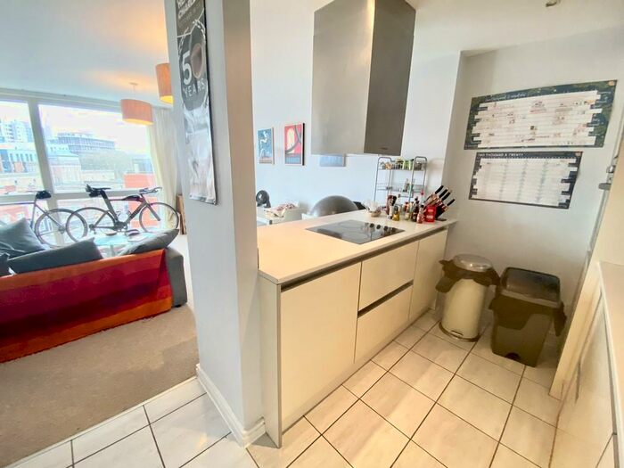 1 Bedroom Apartment To Rent In City Centre, Templebridge Apartments, BS1