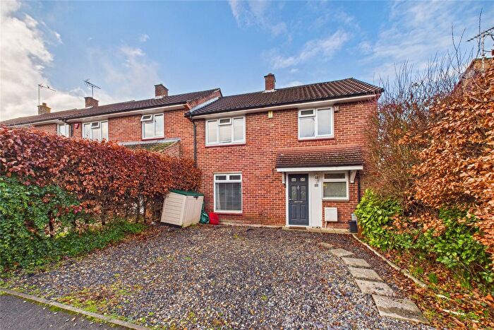 3 Bedroom End Terrace House For Sale In Cannon Hill, Bracknell, Berkshire, RG12