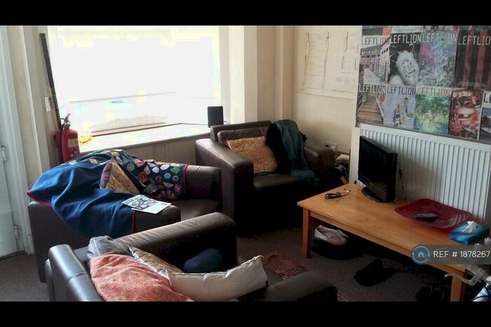 3 Bedroom Terraced House To Rent In Claude Street, Nottingham, NG7