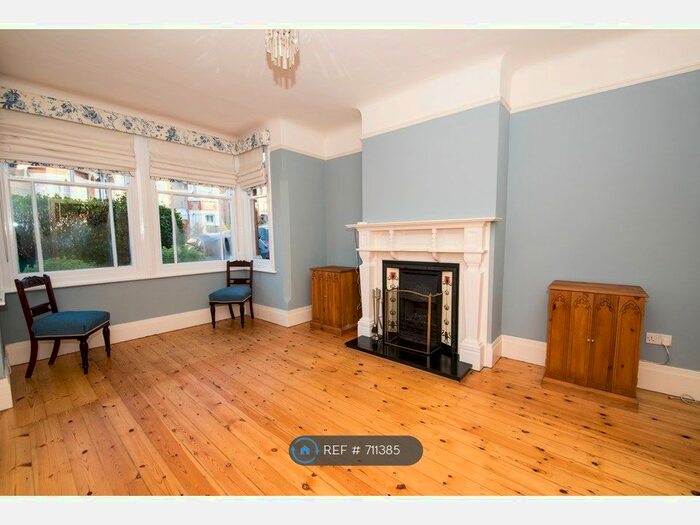 4 Bedroom Semi-Detached House To Rent In Lorne Street, Reading RG1
