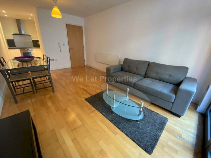 1 Bedroom Apartment To Rent In Rossetti Place, Castlefield, M3