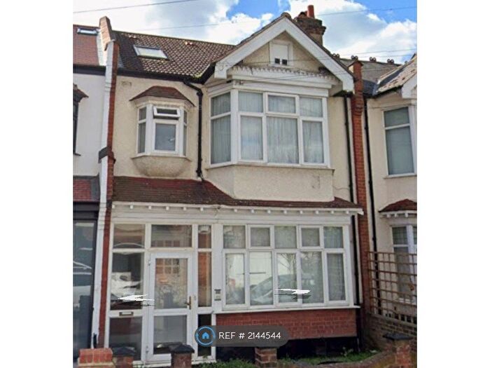 5 Bedroom Terraced House To Rent In Moyser Road, London, SW16