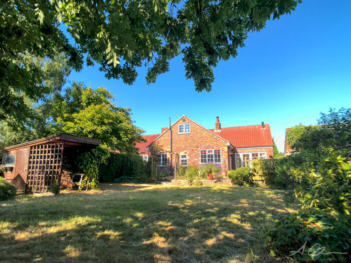 4 Bedroom Semi-Detached House To Rent In South Otterington, Northallerton, DL7