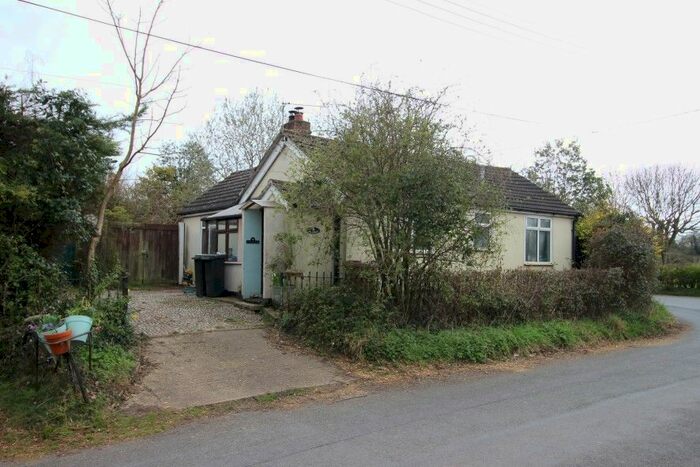 2 Bedroom Detached Bungalow For Sale In The Gables, Fressingfield Road, Metfield, Harleston, Suffolk, IP20