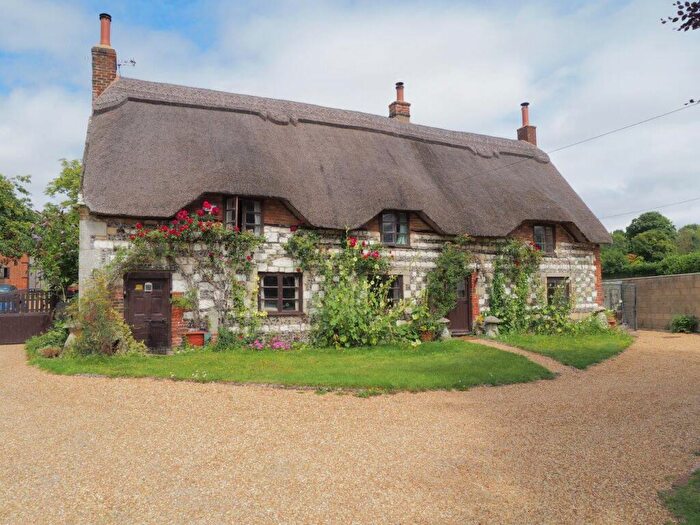 3 Bedroom Cottage For Sale In High Street, Tilshead, SP3
