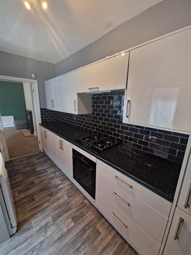 2 Bedroom Apartment To Rent In Rothbury Terrace, Newcastle Upon Tyne, NE6