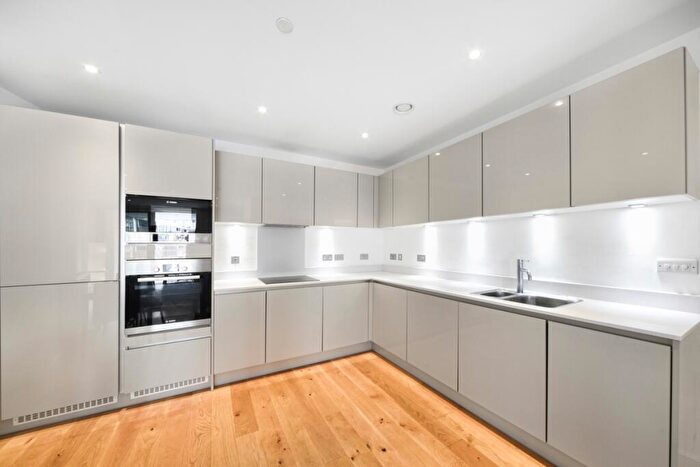 2 Bedroom Apartment For Sale In Station Road London, SE13