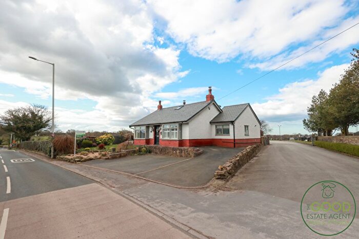 3 Bedroom Bungalow For Sale In Woodplumpton Road, Preston, PR4