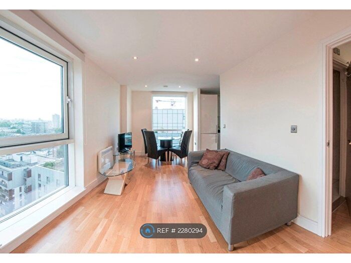 1 Bedroom Flat To Rent In Wharfside Point South, London, E14