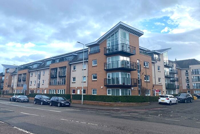 2 Bedroom Flat To Rent In Slateford Road, Edinburgh, EH14