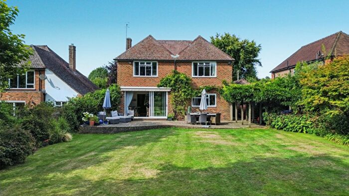 4 Bedroom Detached House For Sale In Godalming, Surrey, GU7