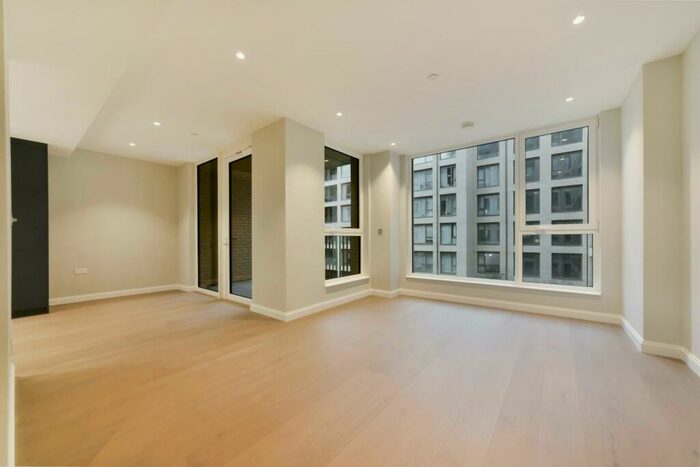 1 Bedroom Apartment To Rent In Phoenix Court, Oval Village, London, SE11