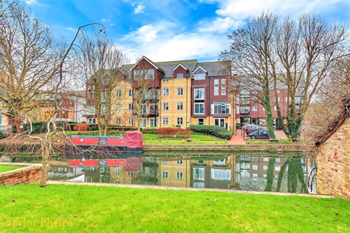 2 Bedroom Apartment To Rent In Fusion Court, Ware, SG12