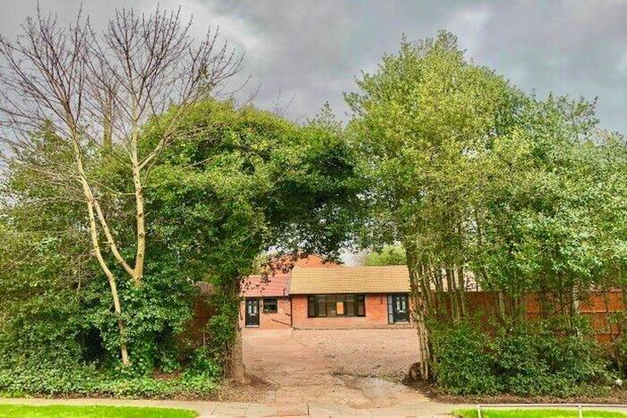 3 Bedroom Bungalow To Rent In Streetly Road, Birmingham, B23