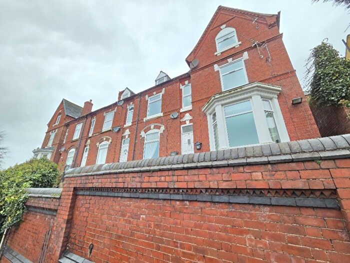 1 Bedroom Flat To Rent In Church Hill, Brierley Hill, West Midlands, DY5