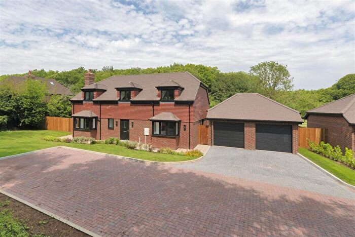 4 Bedroom Detached House For Sale In Pepingstraw Close, Offham, ME19