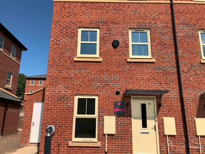 2 Bedroom Terraced House To Rent In Barden Lane, Leeds, LS14