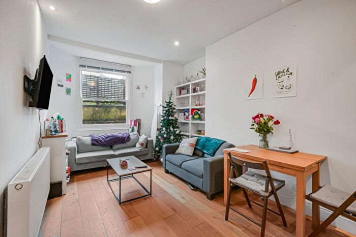 3 Bedroom Flat To Rent In St. John's Grove, Upper Holloway, N19