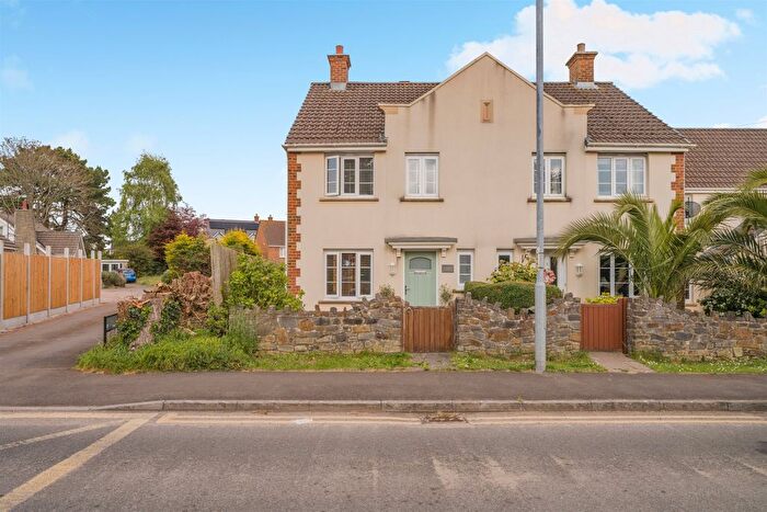 3 Bedroom Semi-Detached House For Sale In Monument Close, Portskewett, Caldicot, Monmouthshire, NP26