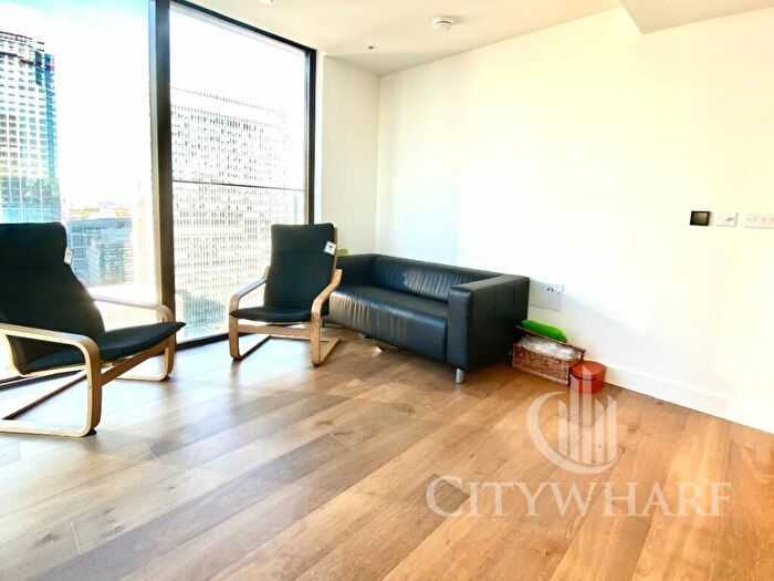 2 Bedroom Apartment To Rent In Hacourt Tower, Marsh Wall, E14
