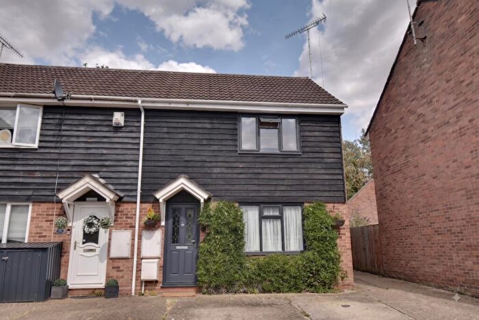 2 Bedroom End Of Terrace House For Sale In Barwell Way, Witham, CM8