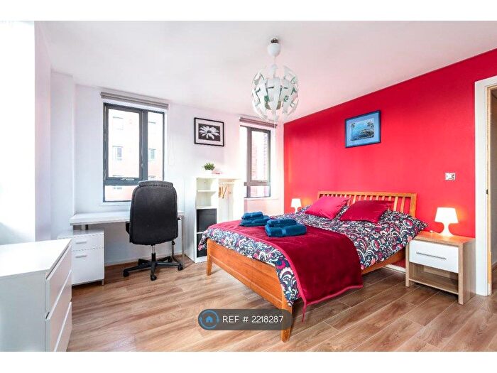 2 Bedroom Flat To Rent In Blantyre Street, Manchester, M15