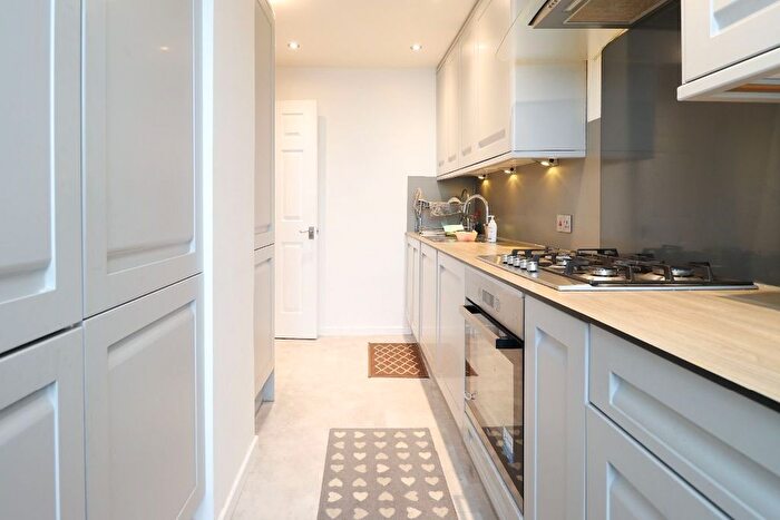 3 Bedroom Flat For Sale In Adelaide Road, Swiss Cottage, NW3