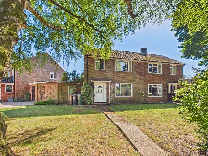 3 Bedroom Semi-Detached House For Sale In Wigmore Road, Tadley, RG26