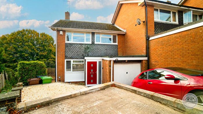 3 Bedroom End Of Terrace House For Sale In Wellswood Gardens, Exeter, EX4