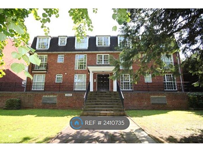 Studio To Rent In Cannock Lodge, Enfield, EN1