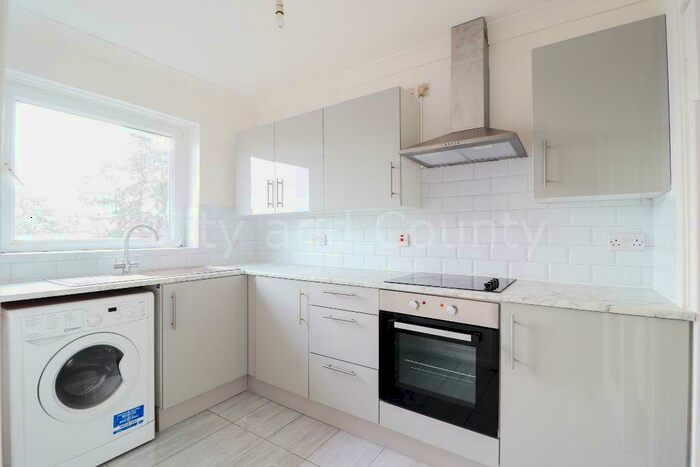 2 Bedroom Flat To Rent In Amanda Court, Thorpe Road, Peterborough, PE3