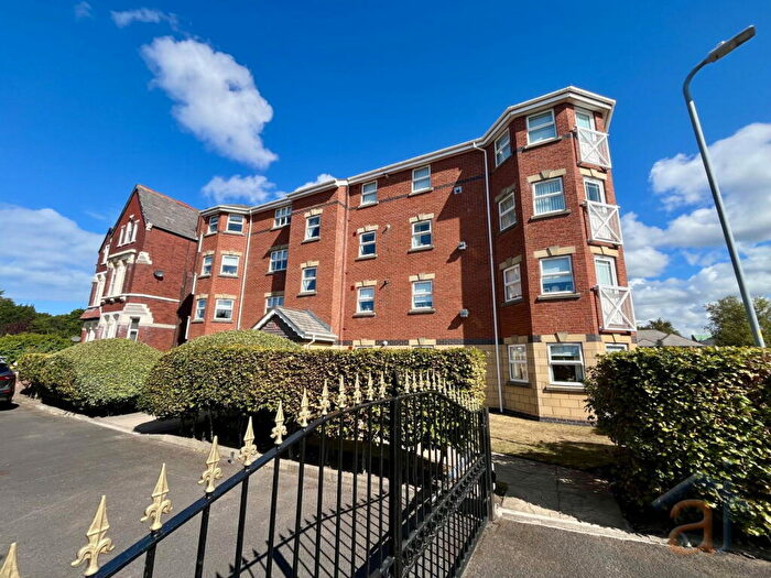 2 Bedroom Apartment For Sale In Carnoustie Close, Southport, PR8