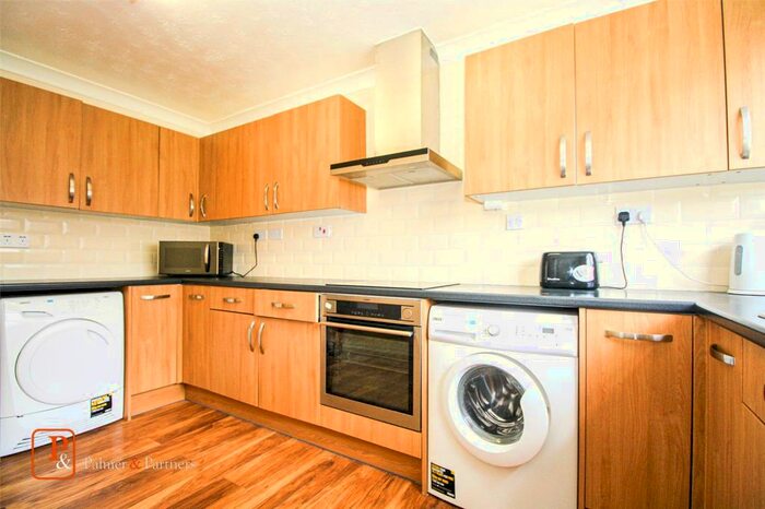 4 Bedroom End Of Terrace House To Rent In Dahlia Walk, Colchester, Essex, CO4