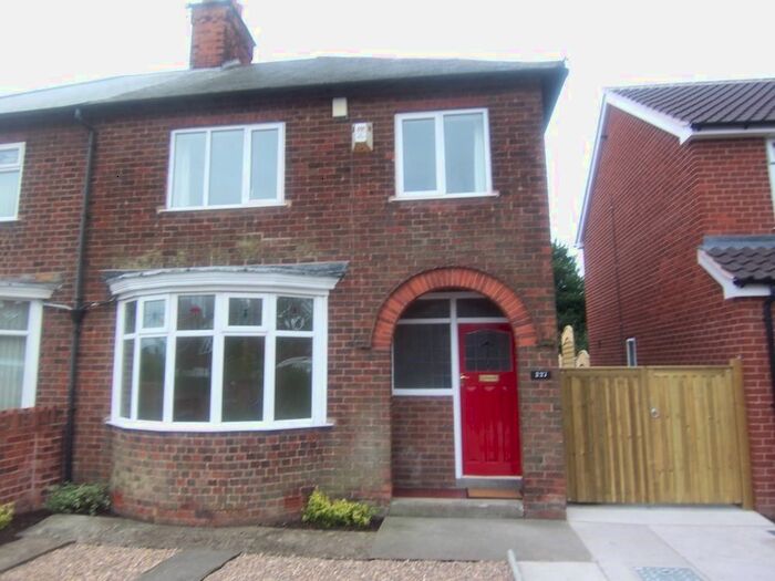 3 Bedroom Semi-Detached House To Rent In Big Barn Lane, Mansfield NG18