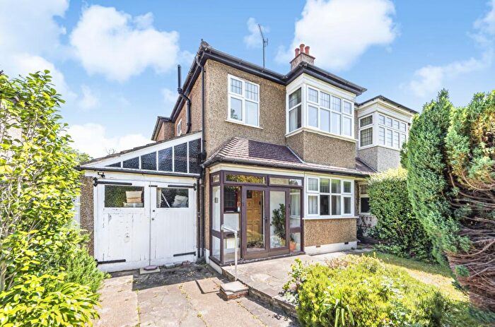 3 Bedroom Semi-Detached House To Rent In Ravensbourne Avenue Bromley, BR2