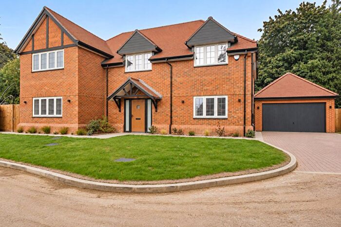 5 Bedroom Detached House For Sale In Lime Walk, Pinkneys Green, Maidenhead, SL6