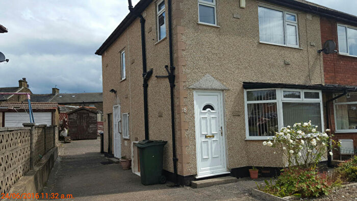 3 Bedroom Semi Detached House To Rent In St Wilfrids Crescent, Lidget Green, Bradford, BD7