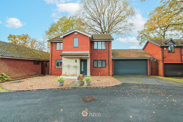 4 Bedroom Detached House For Sale In Convent Grove, Bessacarr, Doncaster, DN4
